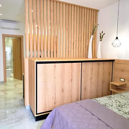Anthouli Homes 4, Steps From And Centre *